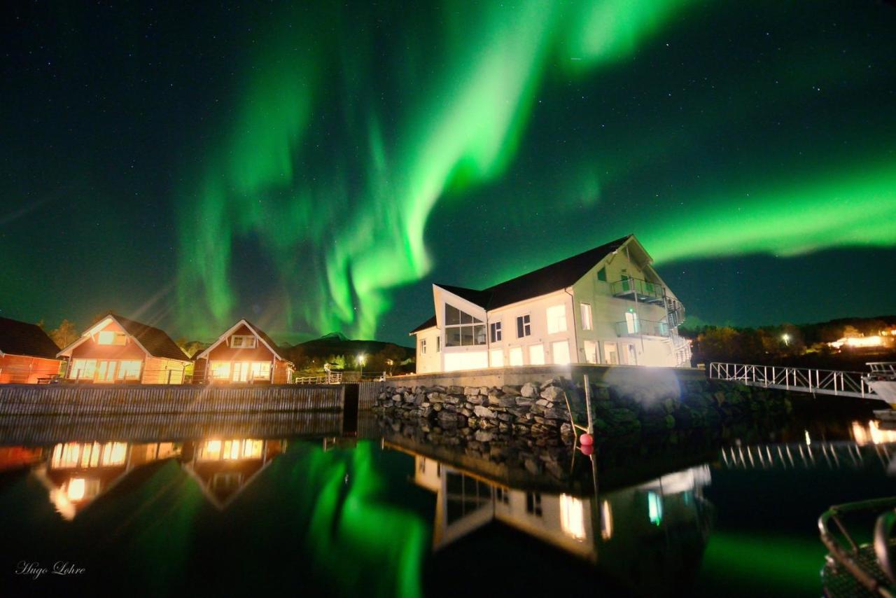 Senja Fjordhotell And Apartments Stonglandseidet Exterior foto